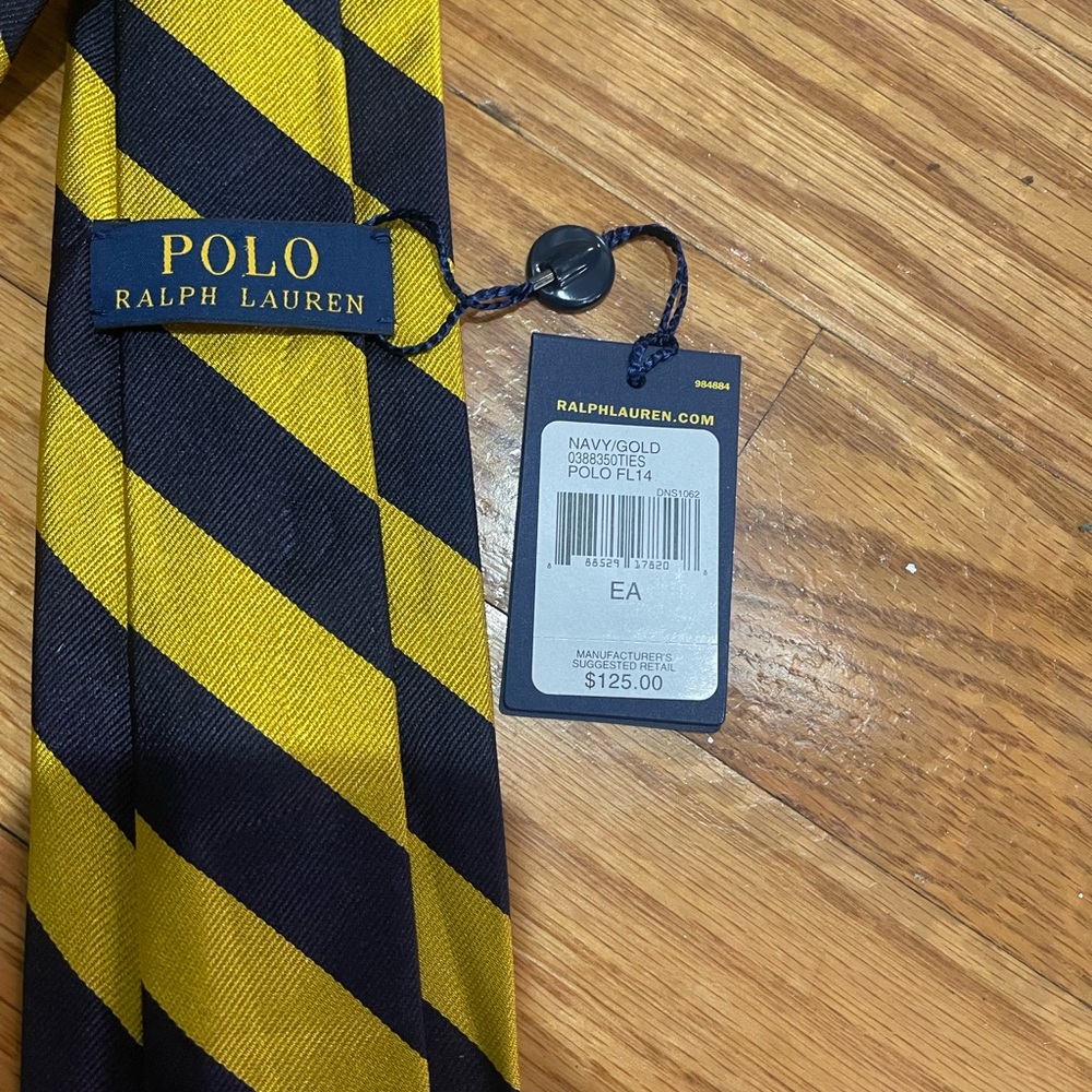 Ralph Lauren Navy and Yellow Striped Men's Tie - Picture 2 of 11